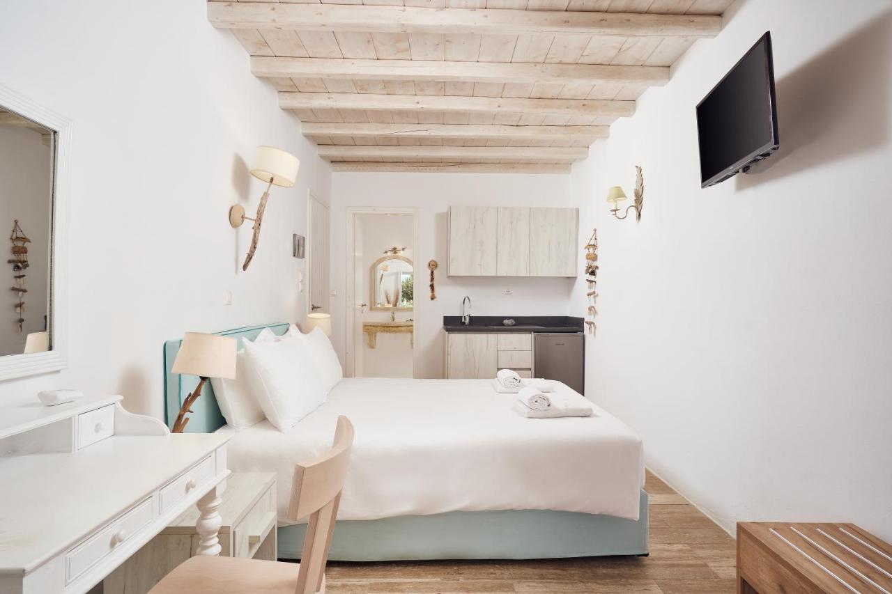 Villa Petrolefko By Ethos Hospitality Ornos  Exterior photo
