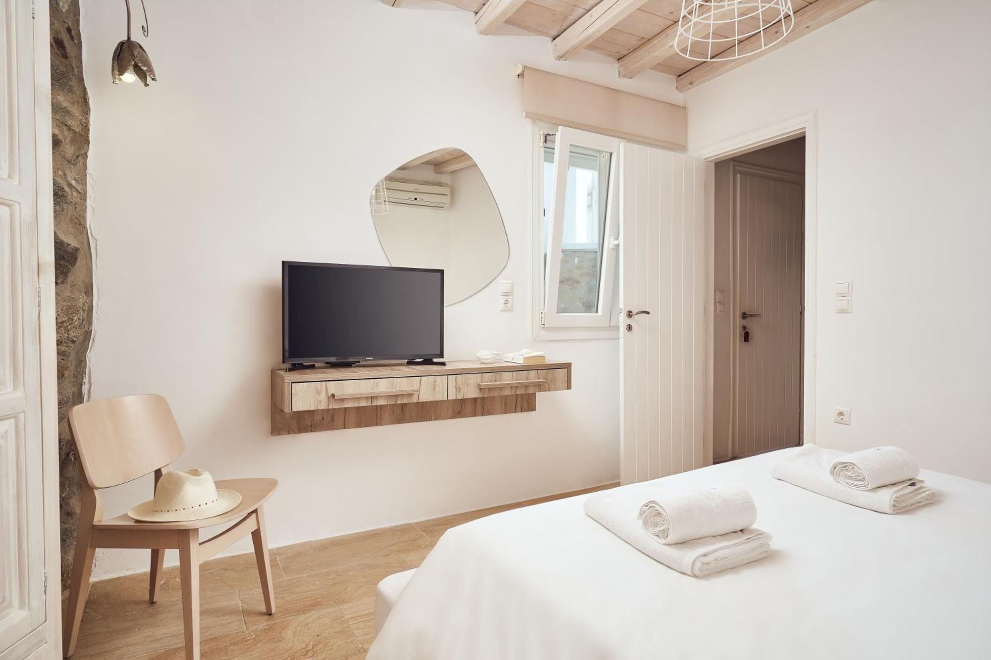 Villa Petrolefko By Ethos Hospitality Ornos  Exterior photo
